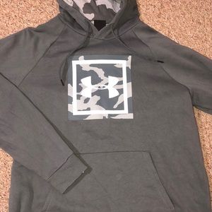 Under Armour Hoodie